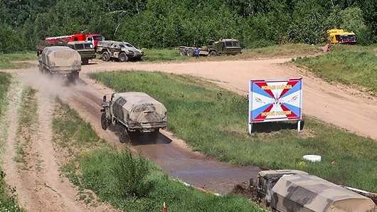 Những bài kiểm tra xe quân sự 'nghẹt thở' của Nga ảnh 5