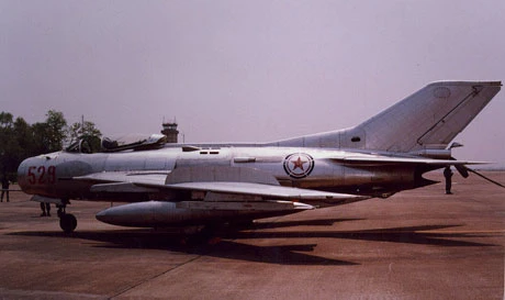 Tiêm kích hạng nhẹ MiG-19