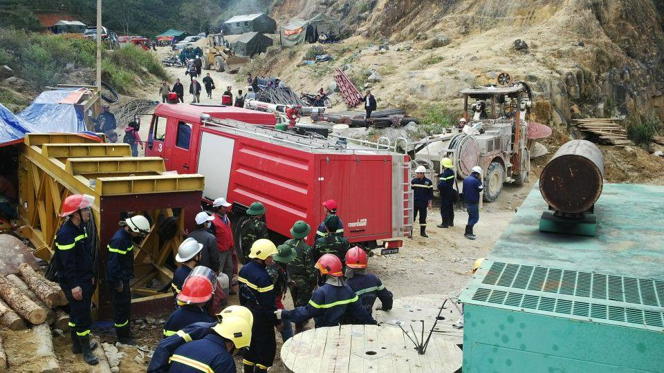 [LIVE] Nạn nhân sập hầm kể những ngày 'sống trong sợ hãi' ảnh 29