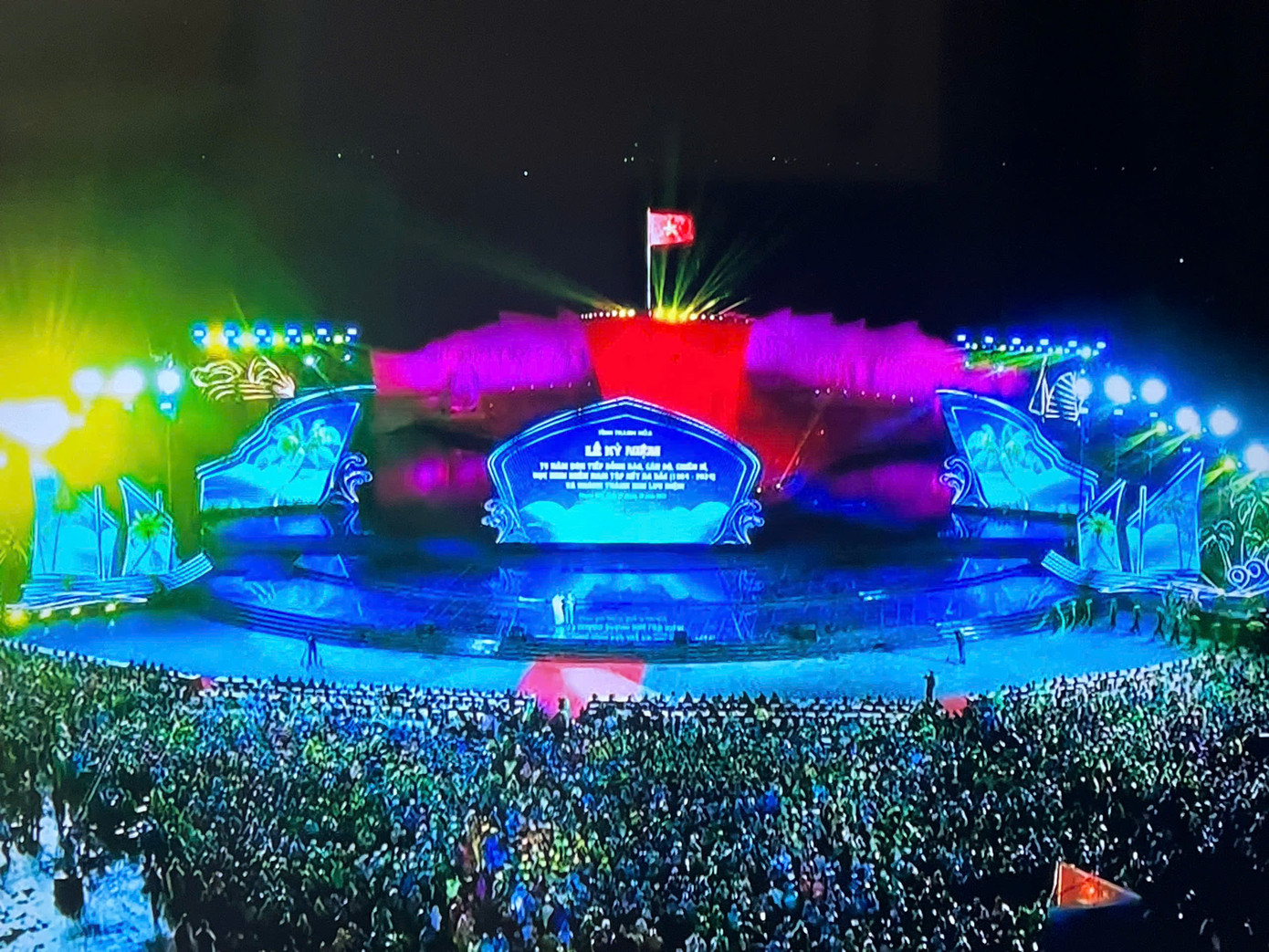 Toàn cảnh buổi lễ kỷ niệm.