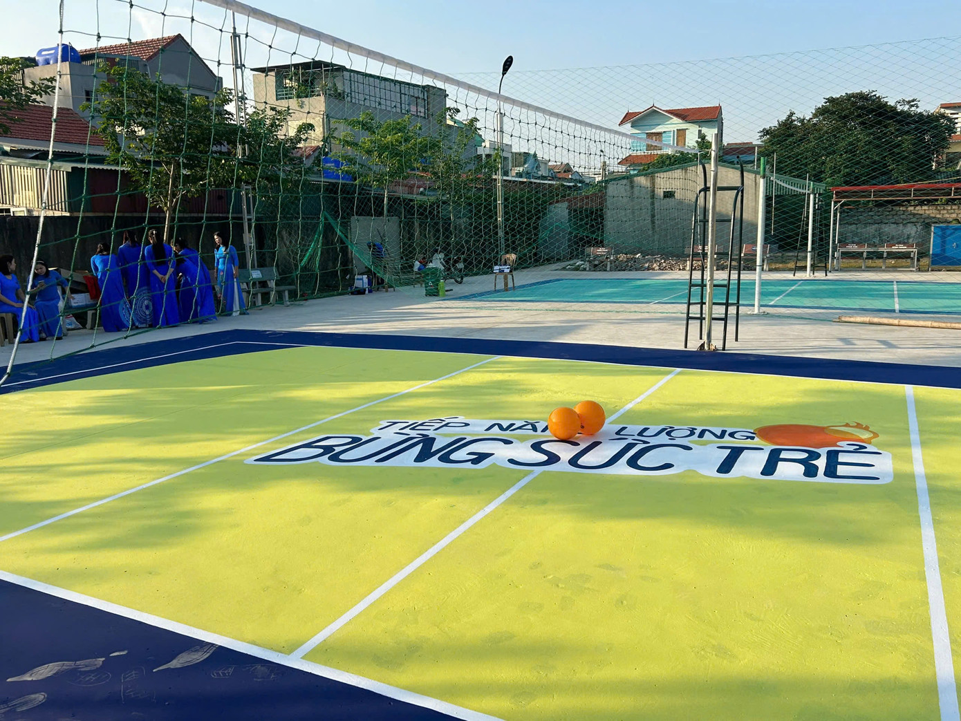 Công trình được đưa vào sử dụng tạo điều kiện để thanh niên rèn luyện, phát triển thế chất. Công trình được đưa vào sử dụng tạo điều kiện để thanh niên rèn luyện, phát triển thế chất.