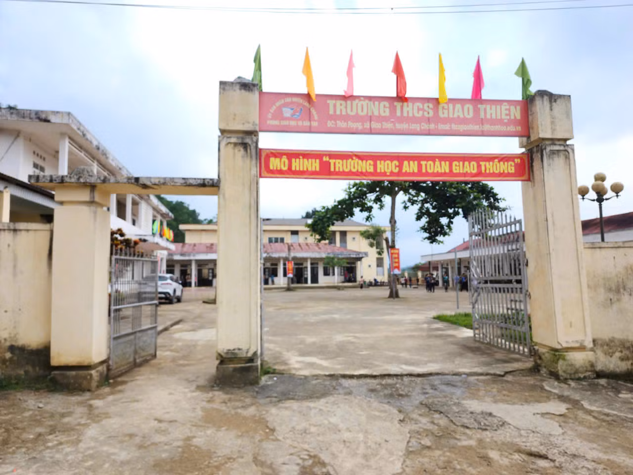 Trường THCS Giao Thiện, huyện Lang Chánh, tỉnh Thanh Hoá Trường THCS Giao Thiện, huyện Lang Chánh, tỉnh Thanh Hoá