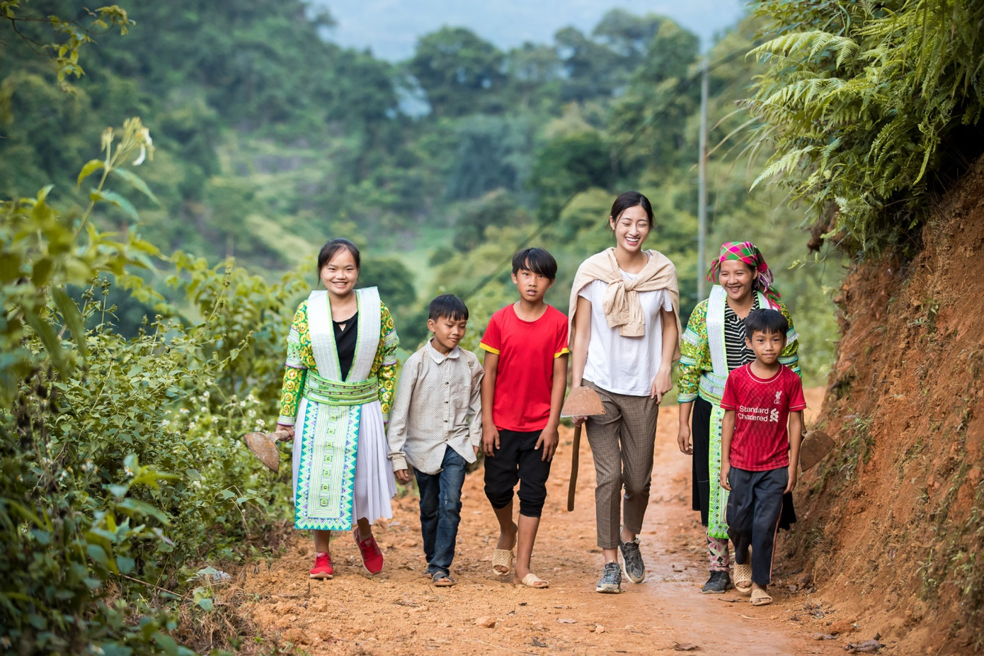 Người đẹp Jamaica đăng quang Miss World 2019, Thuỳ Linh dừng chân Top 12 ảnh 19