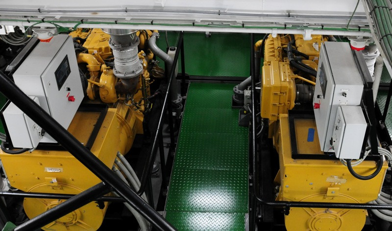 Hệ thống máy phát trên tàu