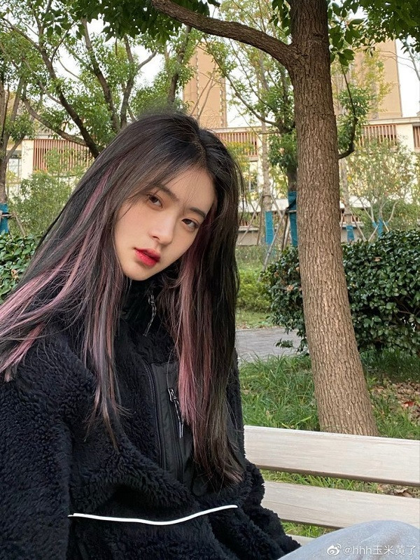 Kiểu tóc highlight trong thời đại này được cập nhật với nhiều phiên bản hơn.