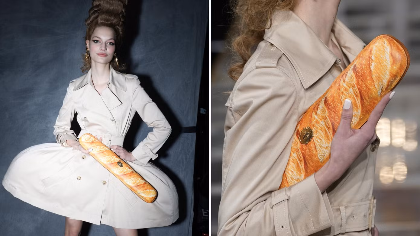 Túi Baguette của Moschino. Túi Baguette của Moschino.