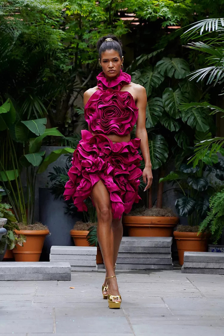 Sự thay đổi đơn giản về tỷ lệ có thể biến đổi diện mạo truyền thống thành một gợi ý thú vị hơn. Sự thay đổi đơn giản về tỷ lệ có thể biến đổi diện mạo truyền thống thành một gợi ý thú vị hơn.