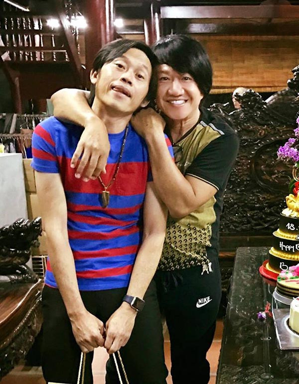 Cuộc sống của ca sĩ tình nguyện trông đền thờ Tổ cho Hoài Linh ảnh 3