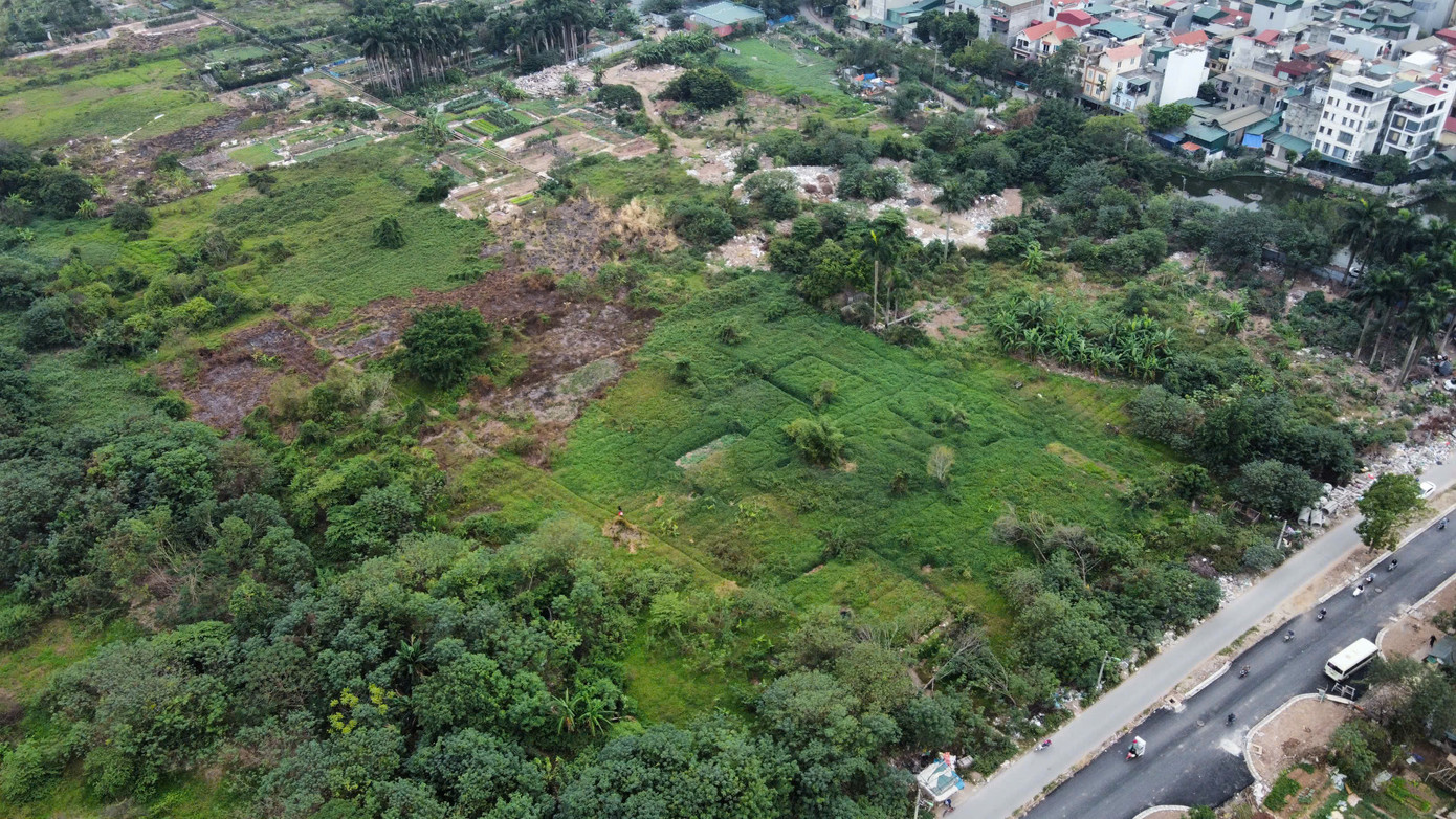 Thời gian, địa điểm bán, tiếp nhận hồ sơ từ 8h ngày 6/12 đến 17h ngày 20/12 tại Bộ phận một cửa - UBND quận Hoàng Mai và trụ sở Công ty Đấu giá hợp danh Lạc Việt.