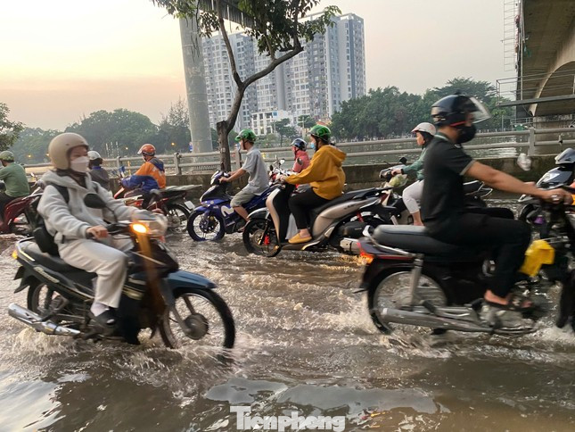 Nhiều khu vực ở TPHCM nguy cơ ngập trong những ngày Tết Nhiều khu vực ở TPHCM nguy cơ ngập trong những ngày Tết