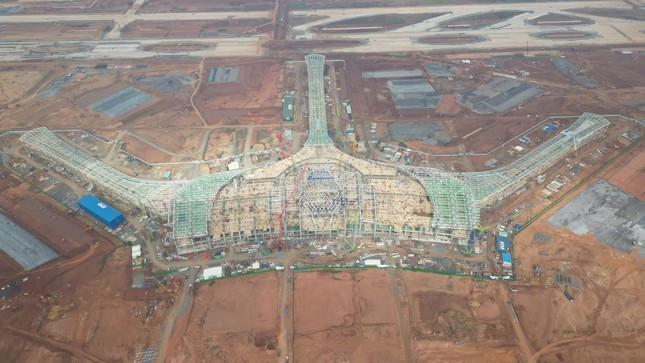 Nhà ga hành khách sân bay Long Thành đang được xây dựng.