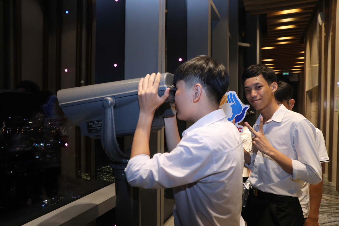 Tầng 81 cao nhất là nơi trải nghiệm khu vực đài quan sát nằm ở độ cao 382.65 m. Lê Văn Lộc (sinh viên ĐH Quốc tế Hồng Bàng) bày tỏ: "Em đã học ở TPHCM được vài tháng nhưng chưa có cơ hội được ngắm nhìn thành phố từ trên cao. Đây là trải nghiệm khó quên đối với em. Cảm ơn ban tổ chức đã cho em một trải nghiệm quý báu".