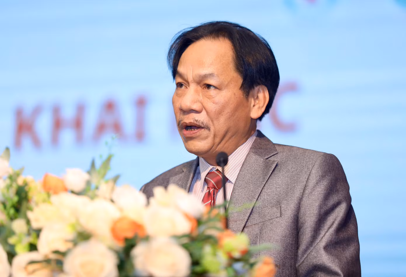 Nhà báo Lê Minh Toản – Phó Tổng Biên tập Báo Tiền Phong - phát biểu khai mạc Hội thảo. Ảnh: Duy Anh.
