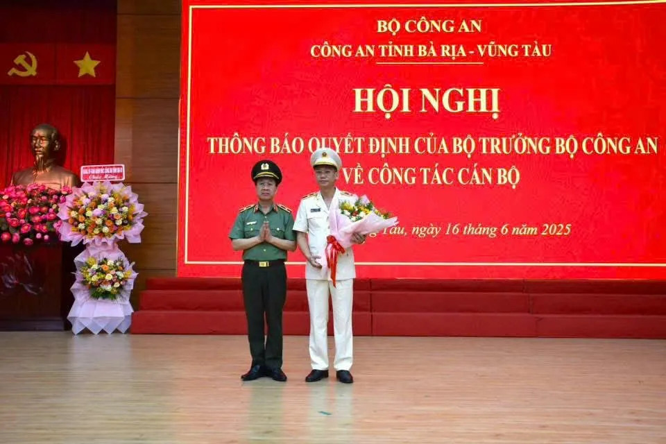 Điều động, bổ nhiệm, chỉ định nhân sự chủ chốt 5 tỉnh, thành phía Nam ảnh 2 Điều động, bổ nhiệm, chỉ định nhân sự chủ chốt 5 tỉnh, thành phía Nam ảnh 2