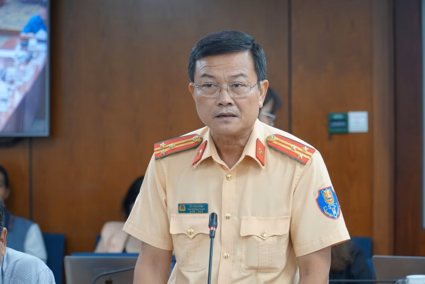 Thượng tá Đỗ Văn Đồng, Phó trưởng Phòng Cảnh sát giao thông Công an TPHCM (PC08) thông tin tại buổi họp báo. Ảnh: B.P Thượng tá Đỗ Văn Đồng, Phó trưởng Phòng Cảnh sát giao thông Công an TPHCM (PC08) thông tin tại buổi họp báo. Ảnh: B.P