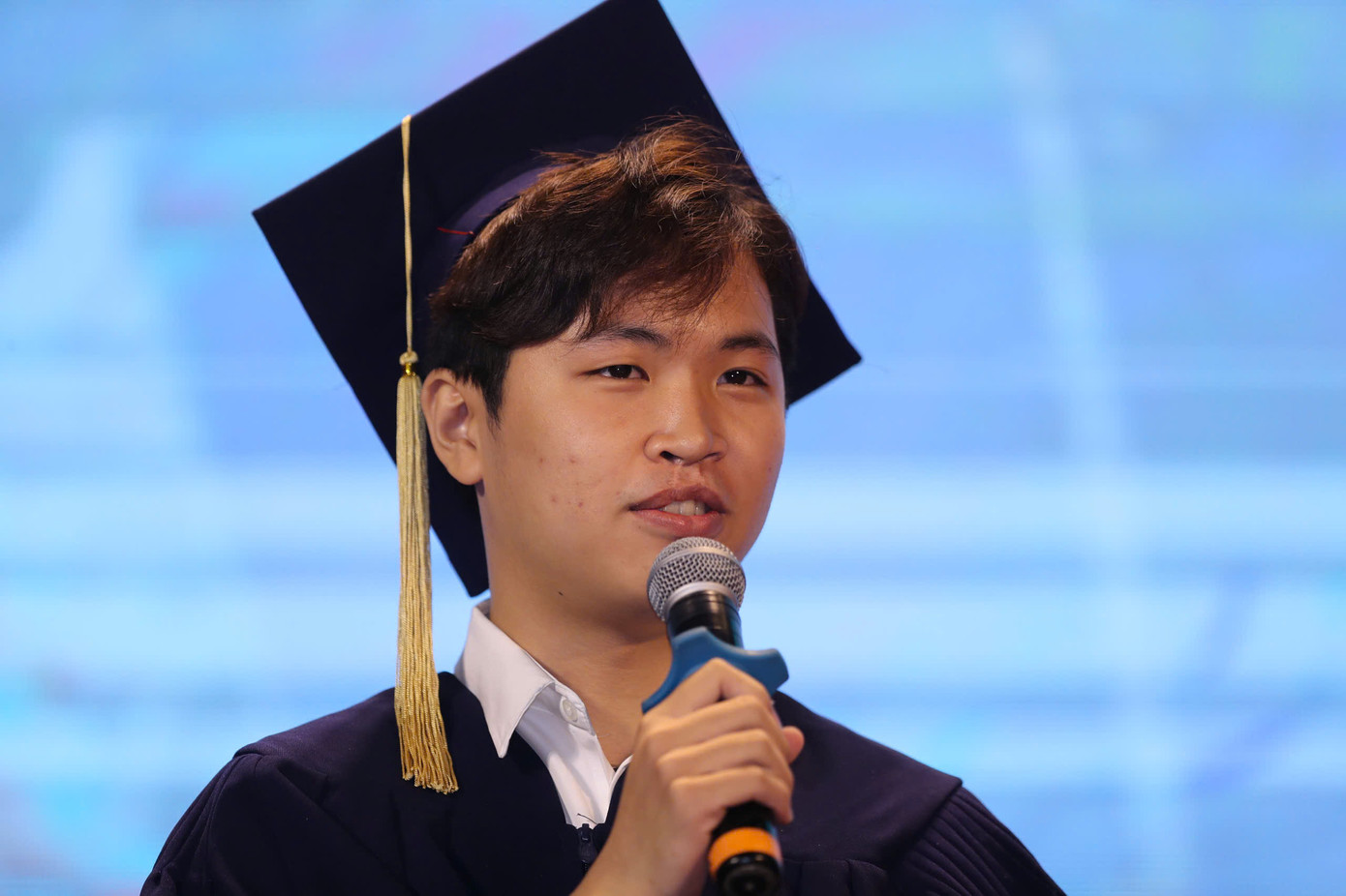 Lê Văn Lộc chia sẻ tại chương trình.