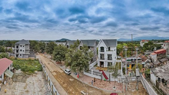 Công ty BĐS Nhật Nam giới thiệu là đang sở hữu 39 lô biệt thự tại dự án Xuân Khanh Villas (Sơn Tây, Hà Nội).