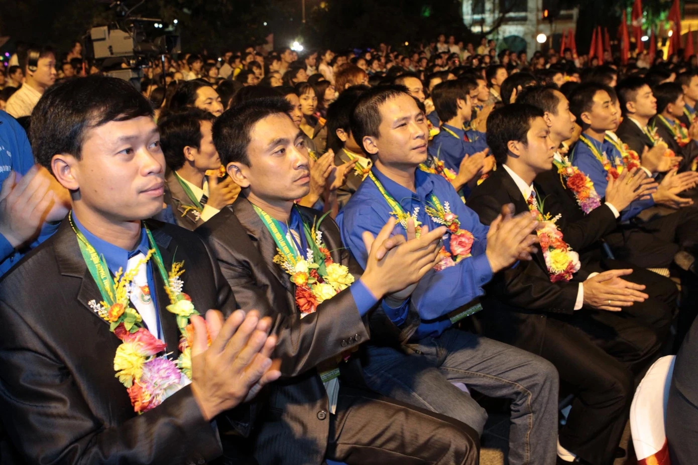 Nhiều triệu phú trẻ được T.Ư Đoàn tuyên dương. Ảnh: N.H