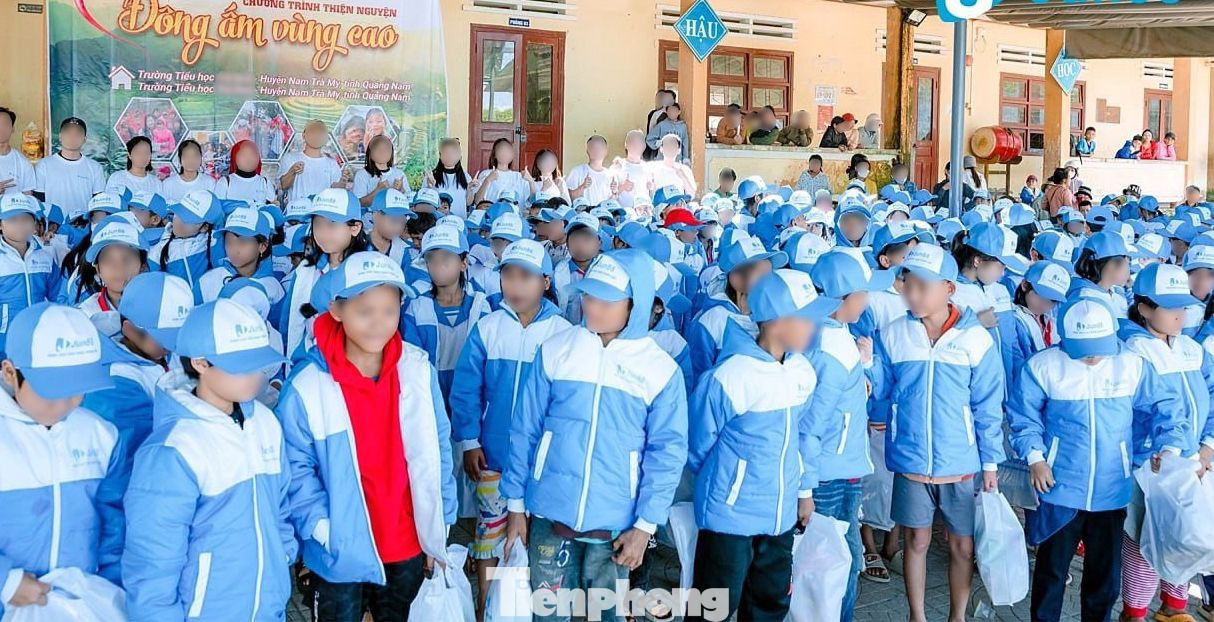 Hình ảnh Jun88 lợi dụng 600 học sinh để quảng cáo bẩn Hình ảnh Jun88 lợi dụng 600 học sinh để quảng cáo bẩn