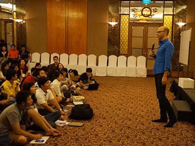Các bạn trẻ tham gia hội trại huấn luyện khởi nghiệp của VYE năm 2013 để có thêm kỹ năng hòa nhập môi trường làm việc. (ảnh: VYE)