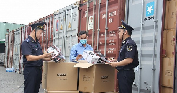 Thủ tướng yêu cầu đẩy mạnh, nâng cao hơn nữa hiệu quả công tác chuyển đổi số trong lĩnh vực hải quan.