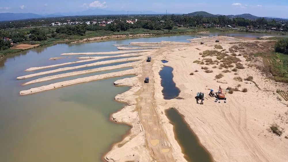 Một trong ba mỏ cát được đấu giá ở Hà Nội năm 2023 gây xôn xao dư luận.