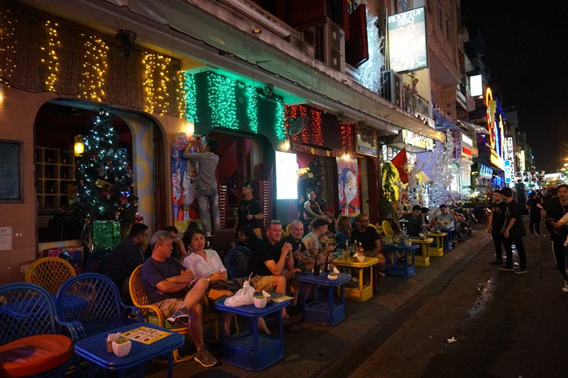 Không khí Noel ngập tràn đường phố Sài Gòn ảnh 12
