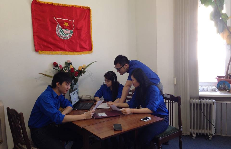 Toàn cảnh buổi giao lưu trực tuyến với du học sinh Việt Nam ảnh 12