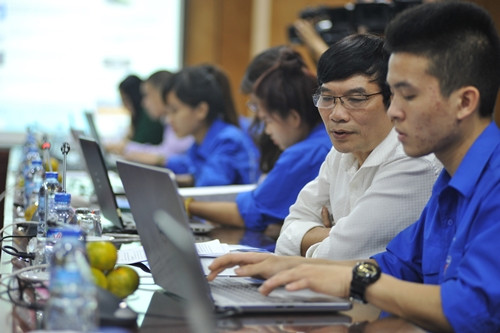 Toàn cảnh buổi giao lưu trực tuyến với du học sinh Việt Nam ảnh 5