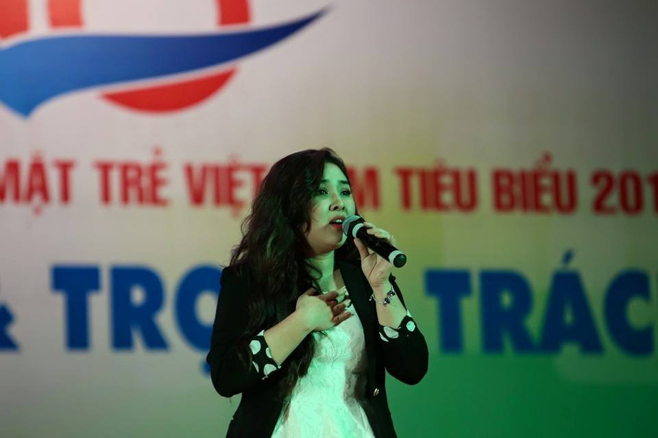 Toàn cảnh buổi giao lưu “Tuổi trẻ & Trọng trách” ảnh 11