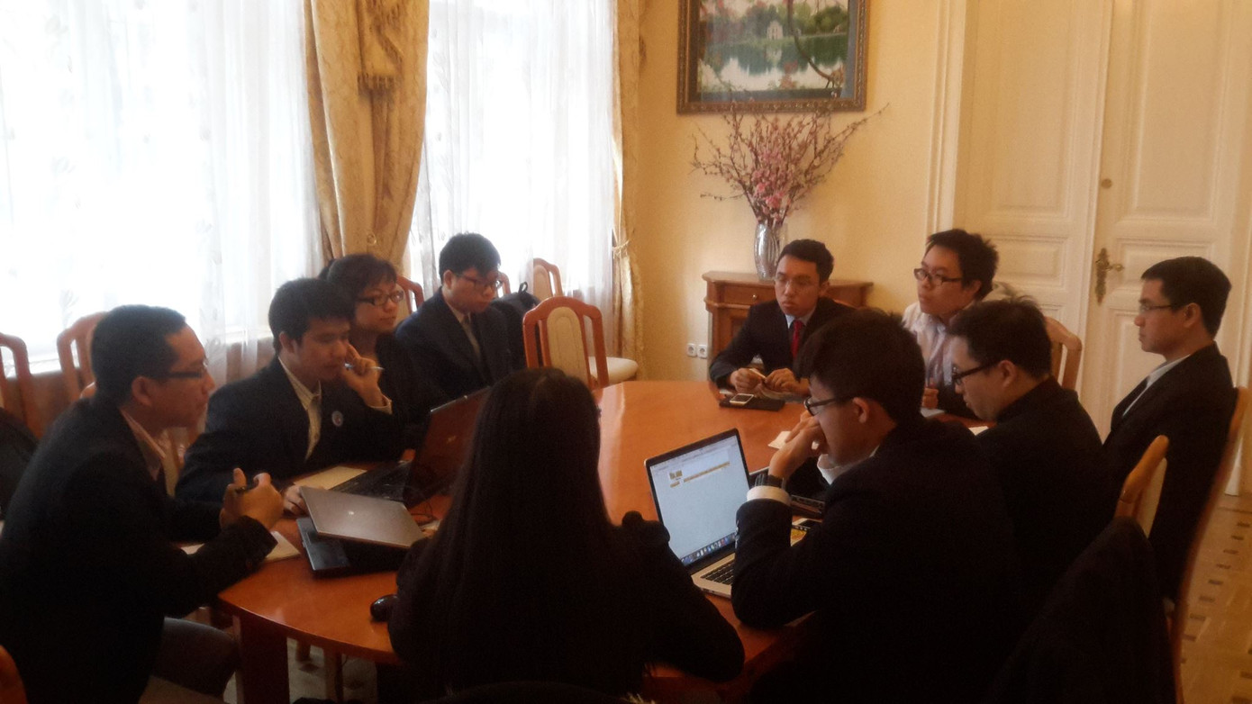 Toàn cảnh buổi giao lưu trực tuyến với du học sinh Việt Nam ảnh 9