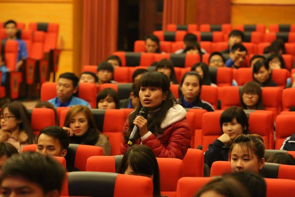 Toàn cảnh buổi giao lưu “Tuổi trẻ & Trọng trách” ảnh 9