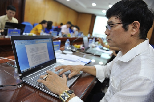 Toàn cảnh buổi giao lưu trực tuyến với du học sinh Việt Nam ảnh 11