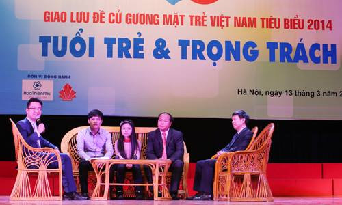 Toàn cảnh buổi giao lưu “Tuổi trẻ & Trọng trách” ảnh 10
