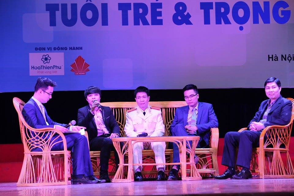 Toàn cảnh buổi giao lưu “Tuổi trẻ & Trọng trách” ảnh 4