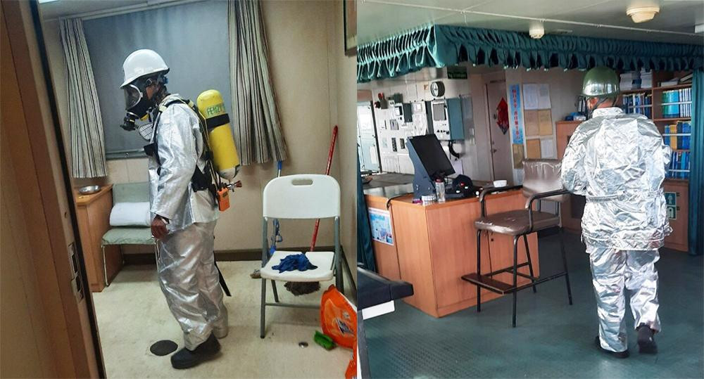 Tổ công tác của tàu SAR 272 cùng đầy đủ trang thiết bị phòng độc tiếp cận và tìm kiếm trên tàu WU ZHOU 8. Tổ công tác của tàu SAR 272 cùng đầy đủ trang thiết bị phòng độc tiếp cận và tìm kiếm trên tàu WU ZHOU 8.