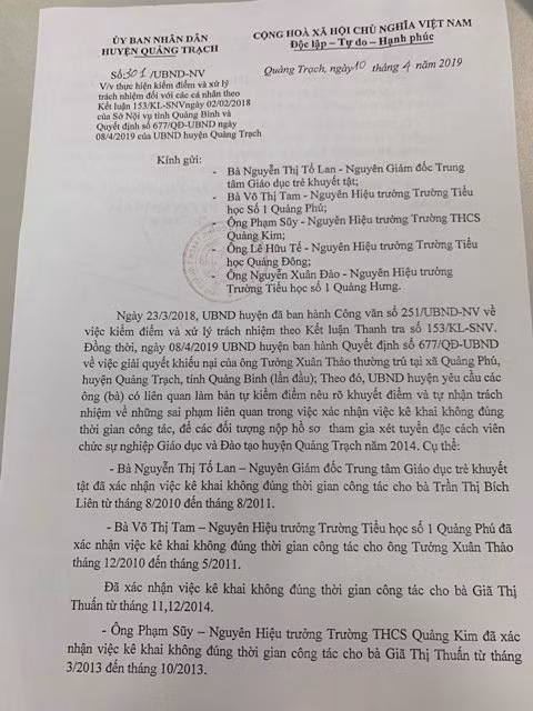 Kiểm điểm 5 cựu hiệu trưởng 'chung tay' khai khống hồ sơ ảnh 1