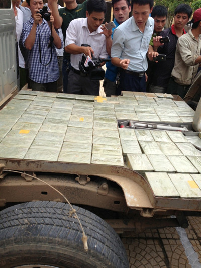 Chuyên án do Bộ Công an phối hợp với Công an Sơn La, Bắc Ninh,... triệt phá đường dây vận chuyển 265 bánh heroin của Tráng A Tàng 