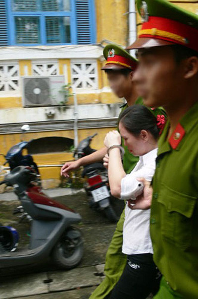 Thủy phải thi hành án 7 năm tù (Cách đây gần 3 năm)