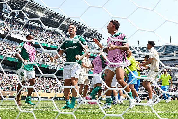 Paulinho đưa Palmeras vào tứ kết FIFA Club World Cup ảnh 69