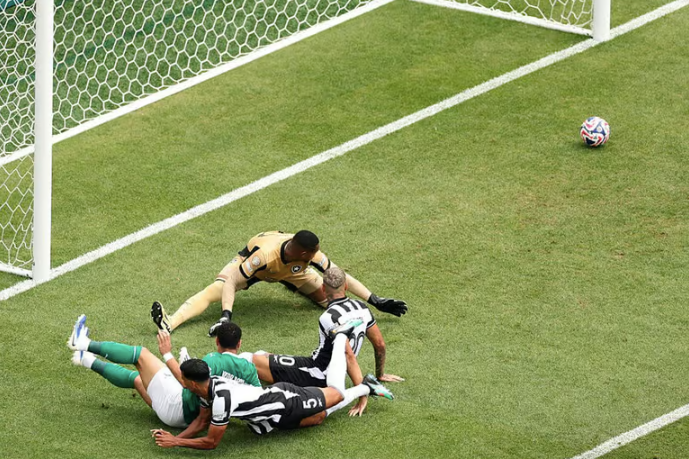 Paulinho đưa Palmeras vào tứ kết FIFA Club World Cup ảnh 33