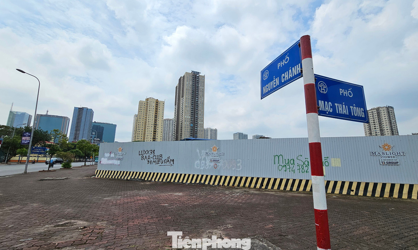 Lô đất C3 có vị trí đắc địa, ngay nút giao ngã tư phố Nguyễn Chánh - Mạc Thái Tông.