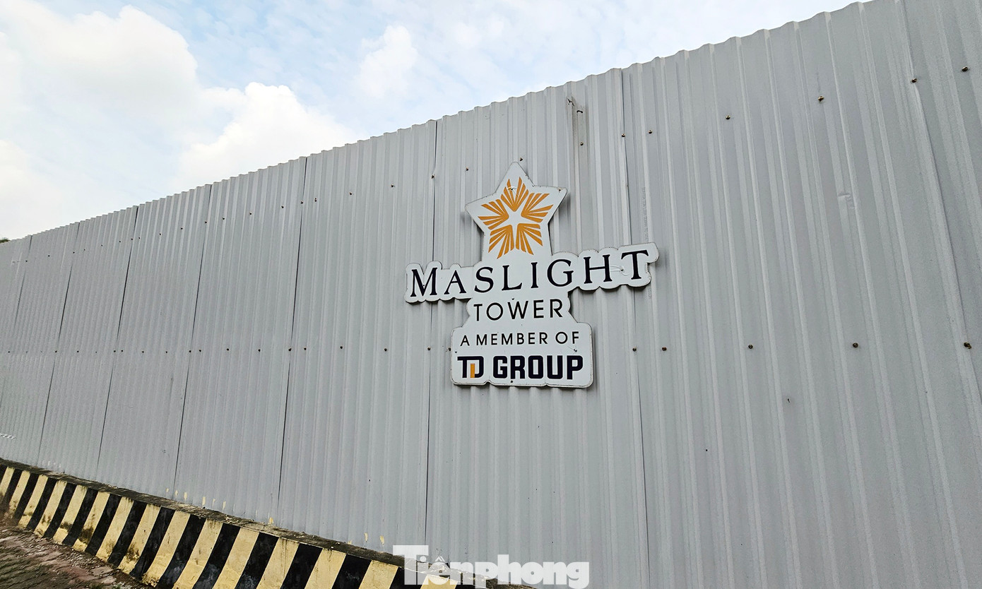 Cùng với đó là thông tin dự án với tên gọi &quot;Maslight Tower&quot;.