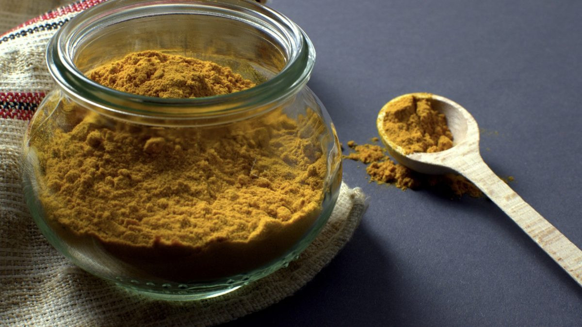 Tỏi, gừng hay nghệ đều là những thực phẩm vàng để hỗ trợ điều trị cúm, cảm lạnh, giúp tăng sức đề kháng cho cơ thể. Tỏi, gừng hay nghệ đều là những thực phẩm vàng để hỗ trợ điều trị cúm, cảm lạnh, giúp tăng sức đề kháng cho cơ thể.