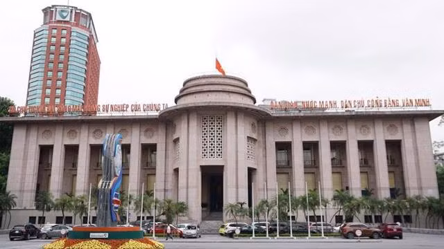 Ngân hàng Nhà nước chỉ đạo các ngân hàng hỗ trợ người dân, doanh nghiệp sau bão số 3. Ngân hàng Nhà nước chỉ đạo các ngân hàng hỗ trợ người dân, doanh nghiệp sau bão số 3.