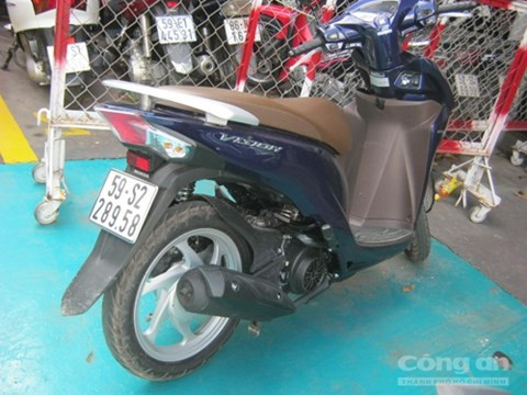 Trinh sát truy đuổi hai tên trộm xe Air Blade như trong phim ảnh 1