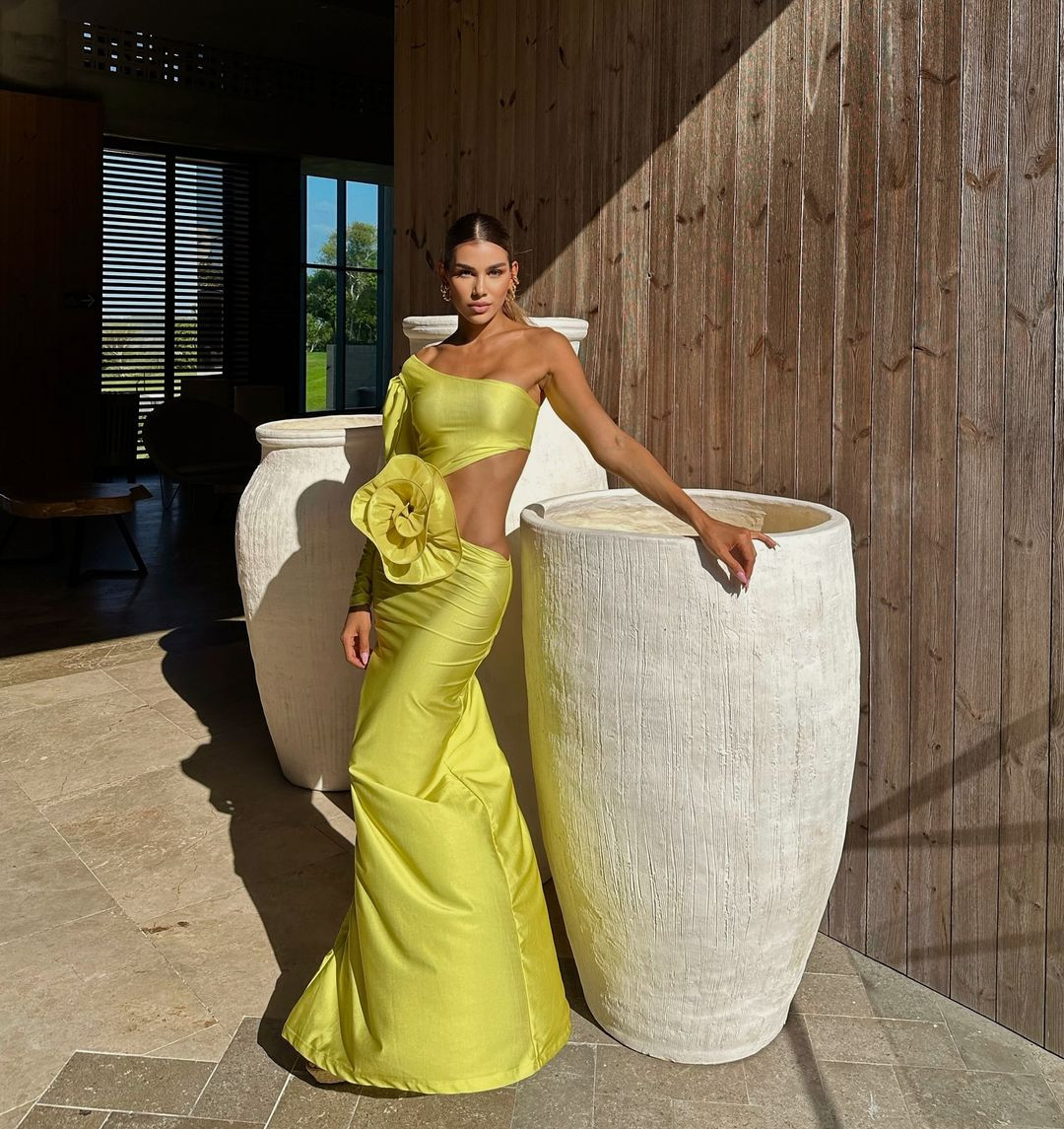 Người đẹp chia sẻ sau khi đăng quang: "Tôi đánh giá cao sự hỗ trợ, rộng lượng và lòng tốt mà tôi nhận được từ tất cả người xung quanh trong cuộc phiêu lưu này. Đây là một chiến thắng tập thể, sẽ không bao giờ đạt được nếu không có sự giúp đỡ của những người đã đặt niềm tin vào tôi. Chúng ta cùng nhau viết câu chuyện này, nơi chúng ta sẽ đặt tên đất nước lên cao".