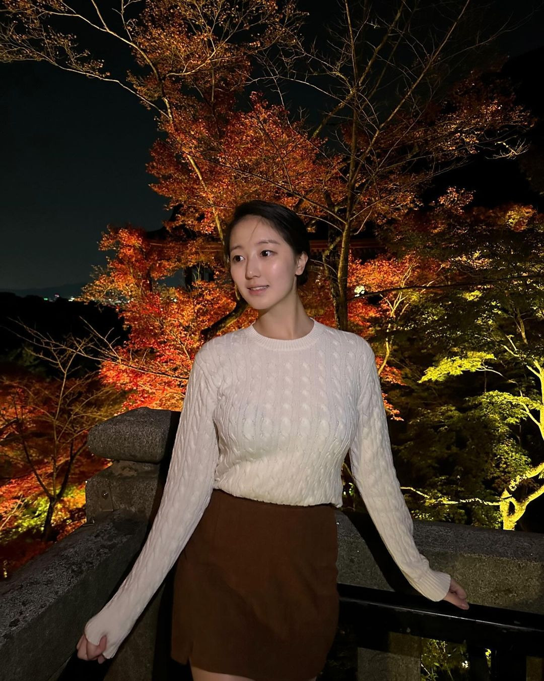 Từ việc tham gia cuộc thi, cô biết cách yêu vẻ đẹp chân thật và tự nhiên của bản thân. Người đẹp thường xuyên để mặt mộc ở đời thường.