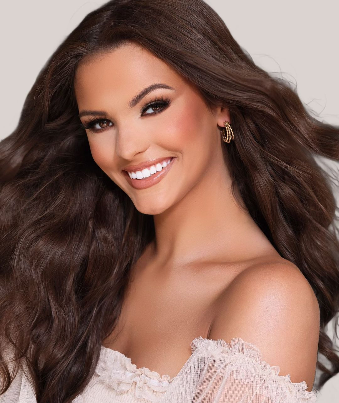 Cô có nhan sắc ngọt ngào, xinh đẹp, được nhiều khán giả ủng hộ khi đăng quang Hoa hậu tuổi Teen Mỹ 2024.