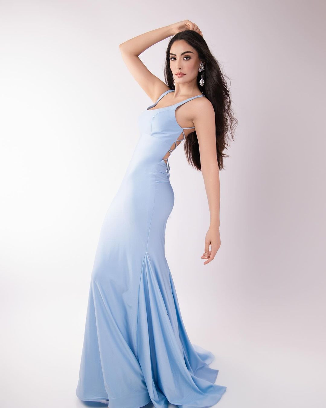 Maryely Leal là ứng viên nổi bật ngay từ đầu cuộc thi. Cô là thí sinh được yêu thích, có kinh nghiệm thi sắc đẹp ấn tượng. Maryely Leal từng dự thi Mexicana Universal 2018 (Hoa hậu Hoàn vũ Mexico) và giành ngôi á hậu 2.